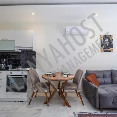 Calypso Luxurious Beachside In D6 Апартаменты